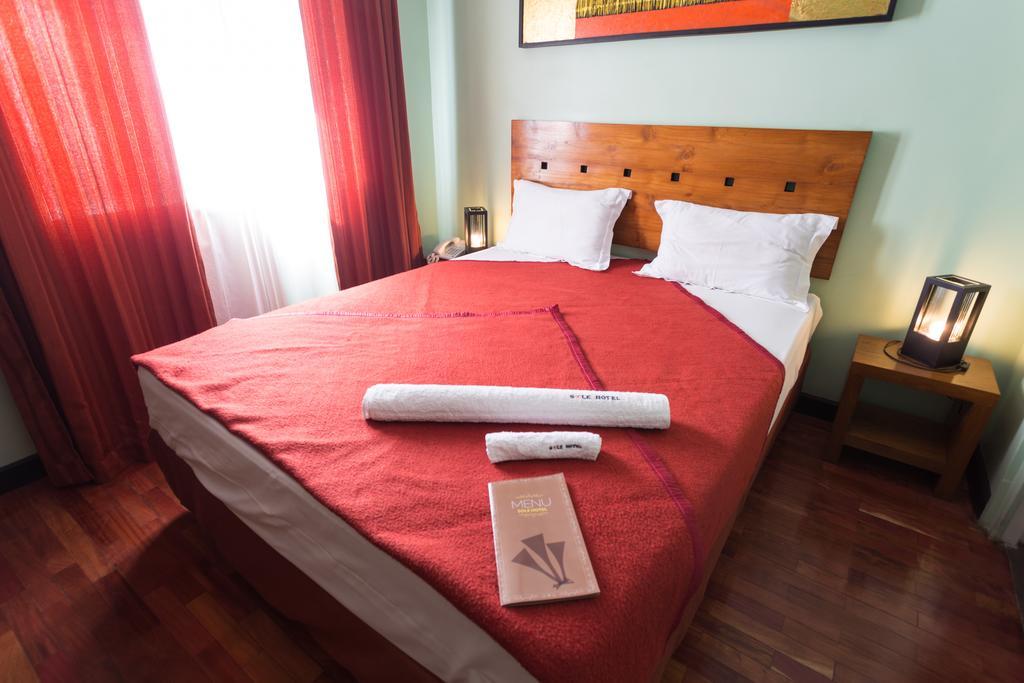 Sole Hotel Antananarivo Exterior foto